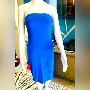 Blue strapless dress